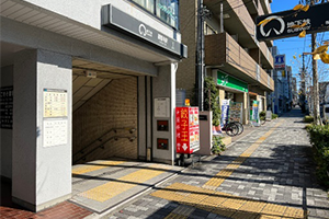 地下鉄からお越しの方3